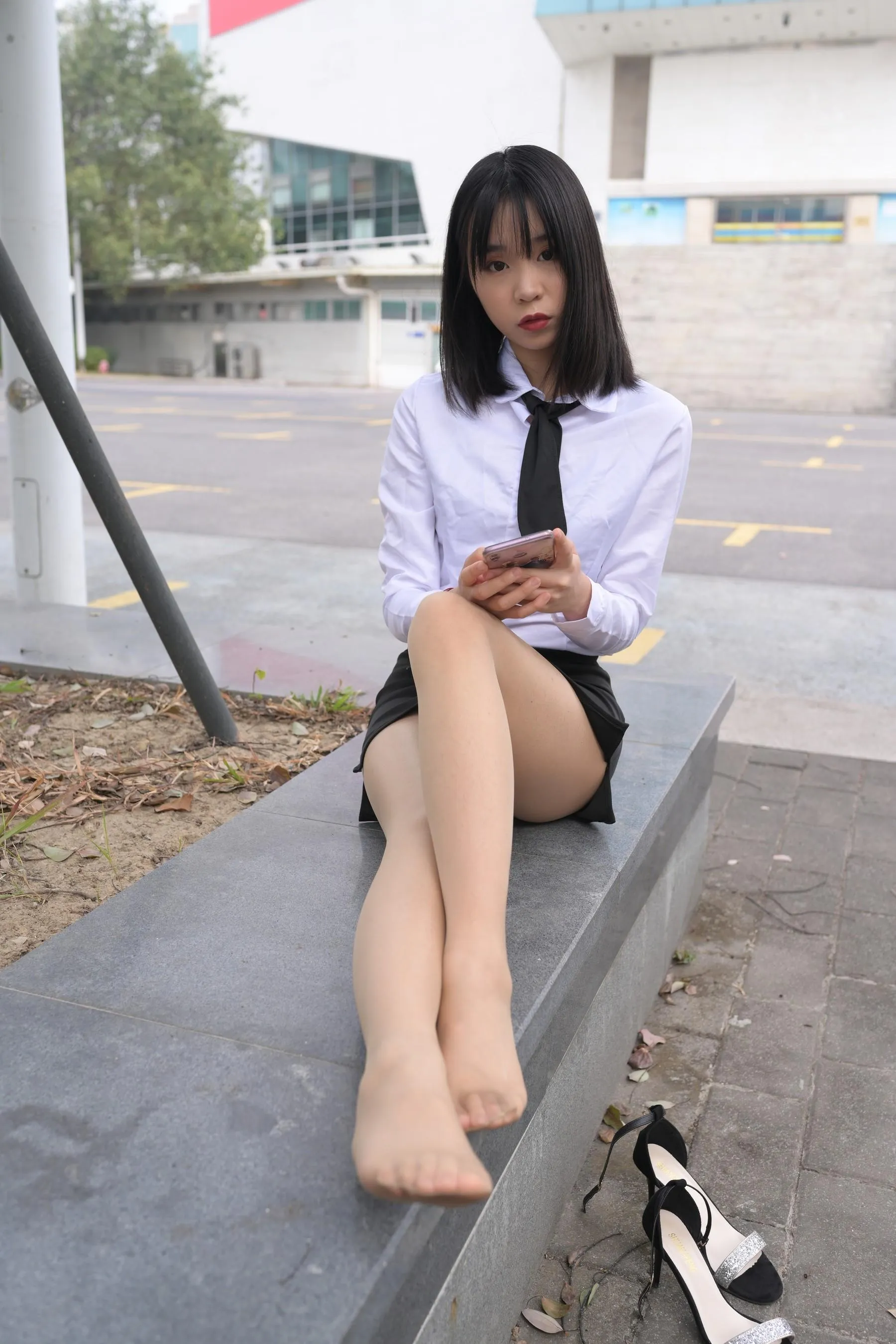 [魔镜街拍] NO.084 程生街拍-商城推销美女长腿肉丝制服 [456P]插图3